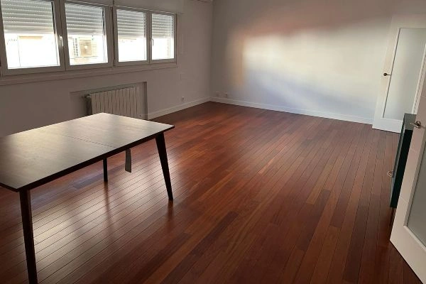 Colocación de suelo de parquet en Pamplona